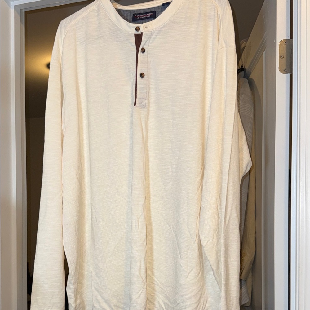 Roundtree & Yorke Men's Long Sleeve Cream Henley